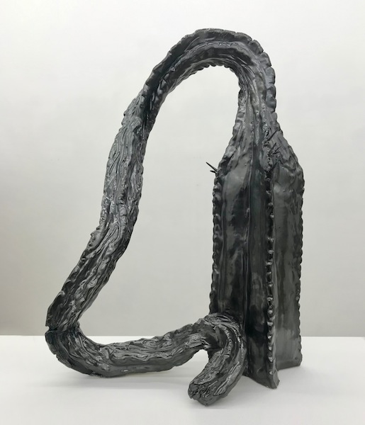 Rosi Steinbach: Cactus, 2020, Keramik, glasiert, 48 x 37 x 19 cm 

